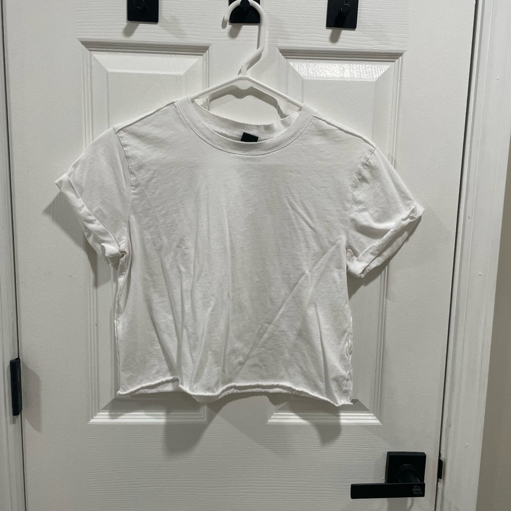 🔴SOLD🔴 White Crop Top